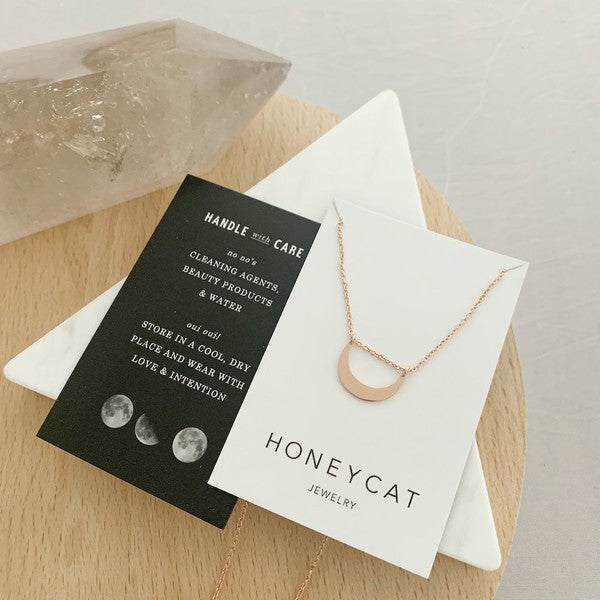La Luna Crescent Moon Necklace