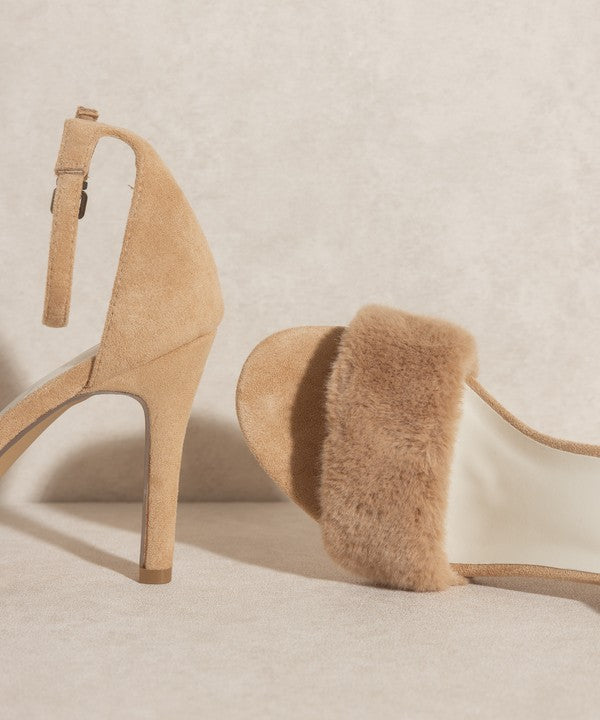 Oasis Society Hadley Feather Heels