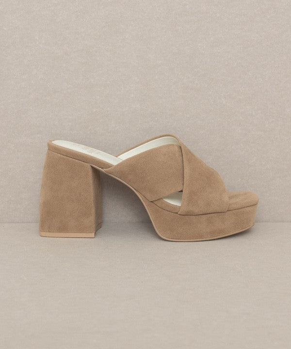 Oasis Society Carmen Chunky Platform Mule Heel