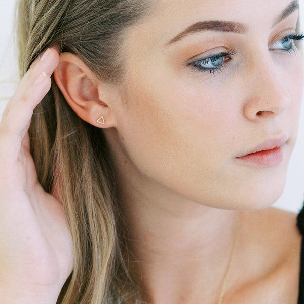 Outline Triangle Stud Earrings