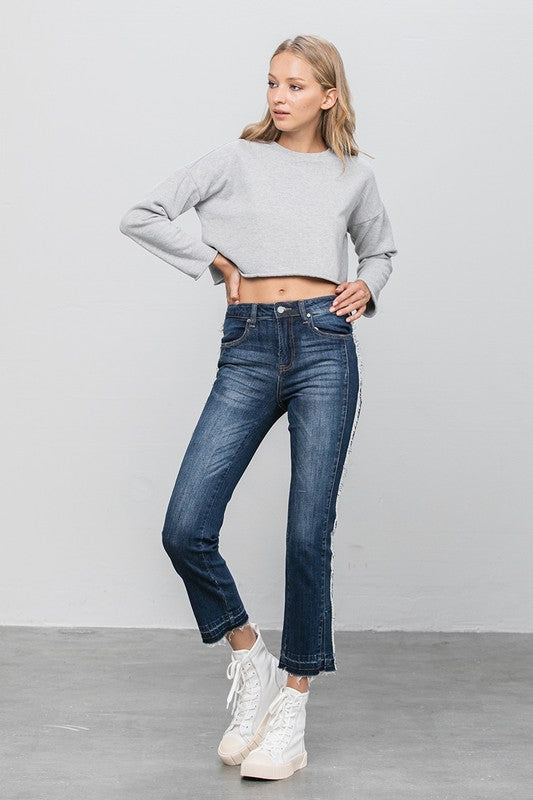 Frayed Hem Cropped Straight Jeans