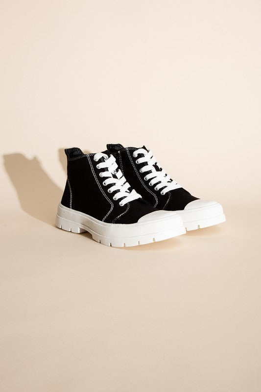 Crayon G Lace Up Sneakers