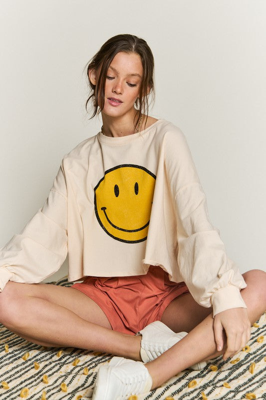 SMILEY FACE LONG SLEEVE CROP TOP PLUS KRT1405P