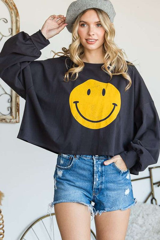 SMILEY FACE LONG SLEEVE CROP TOP PLUS KRT1405P